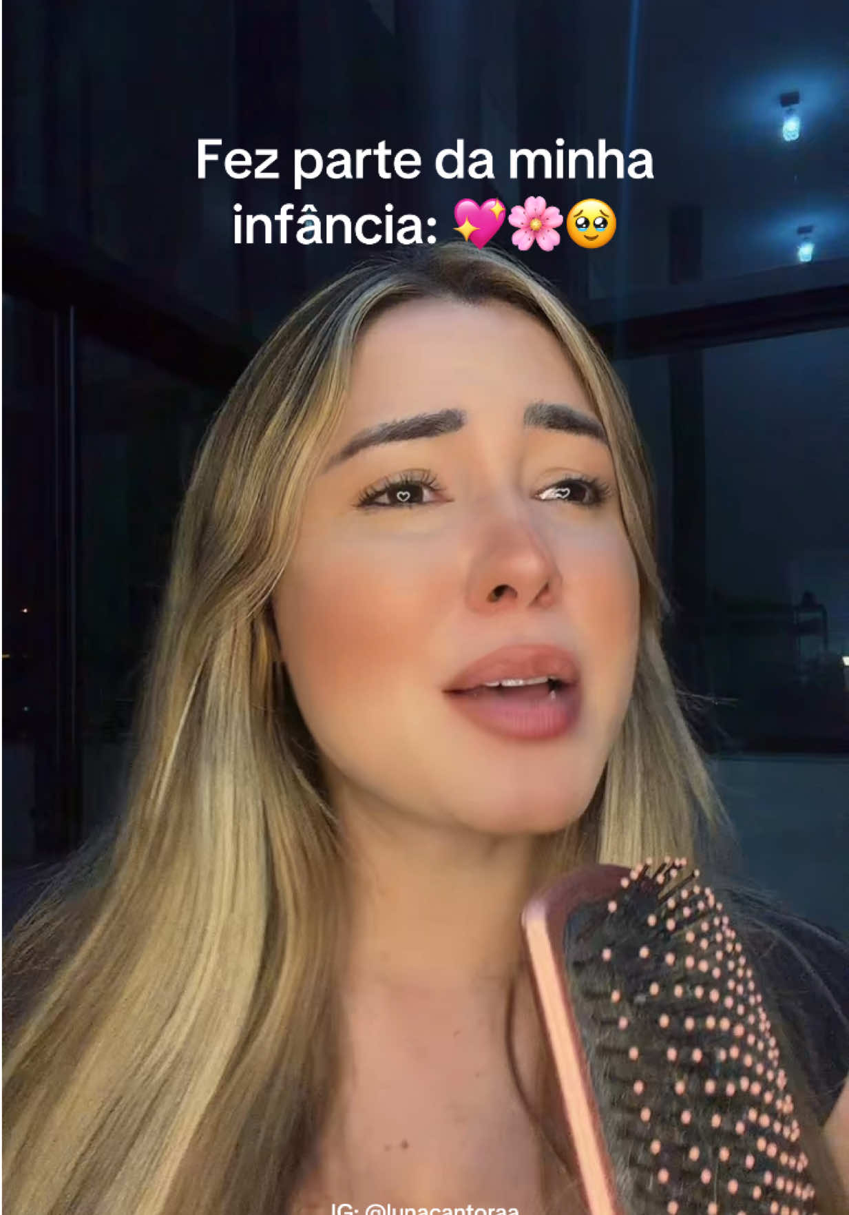 @Luna