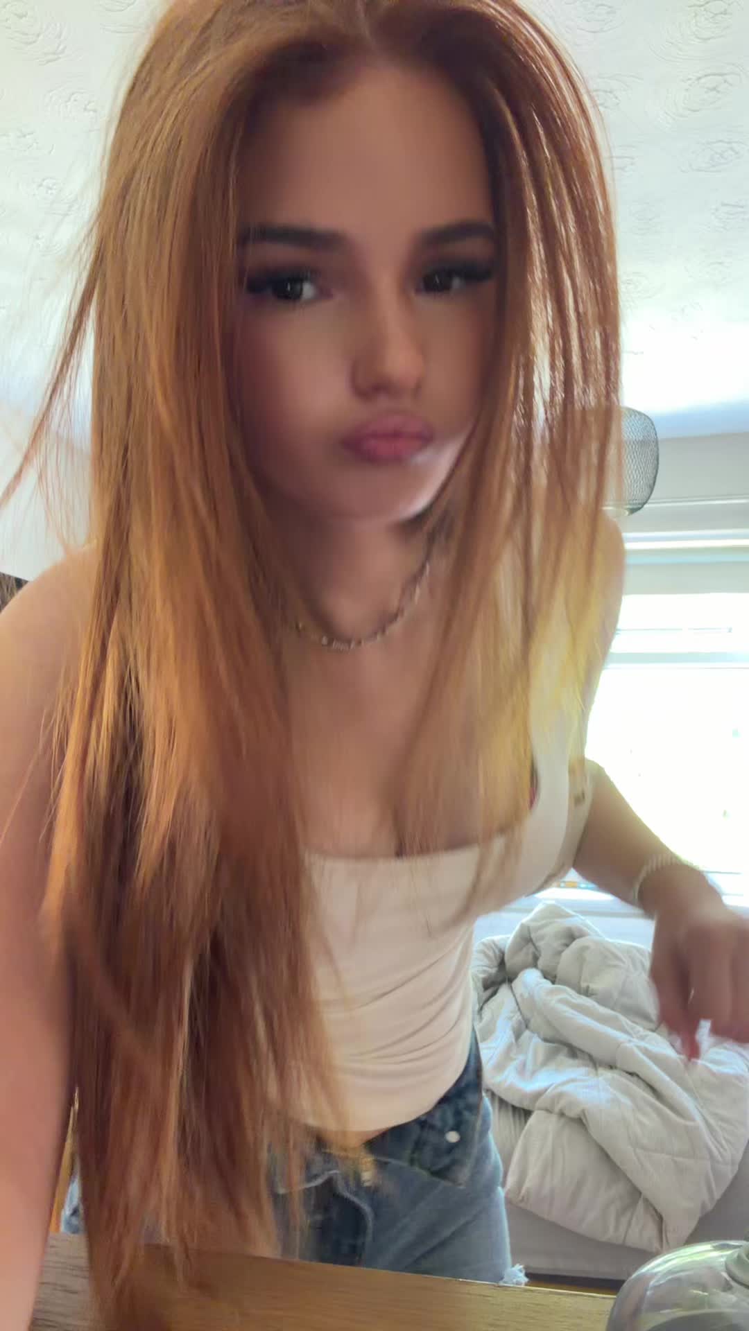 @serenandolivia