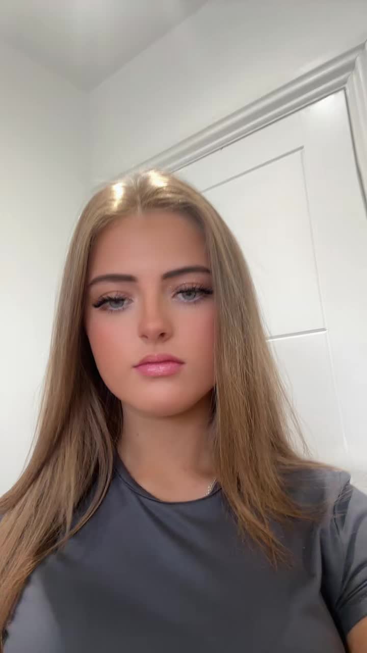 @sienna lee