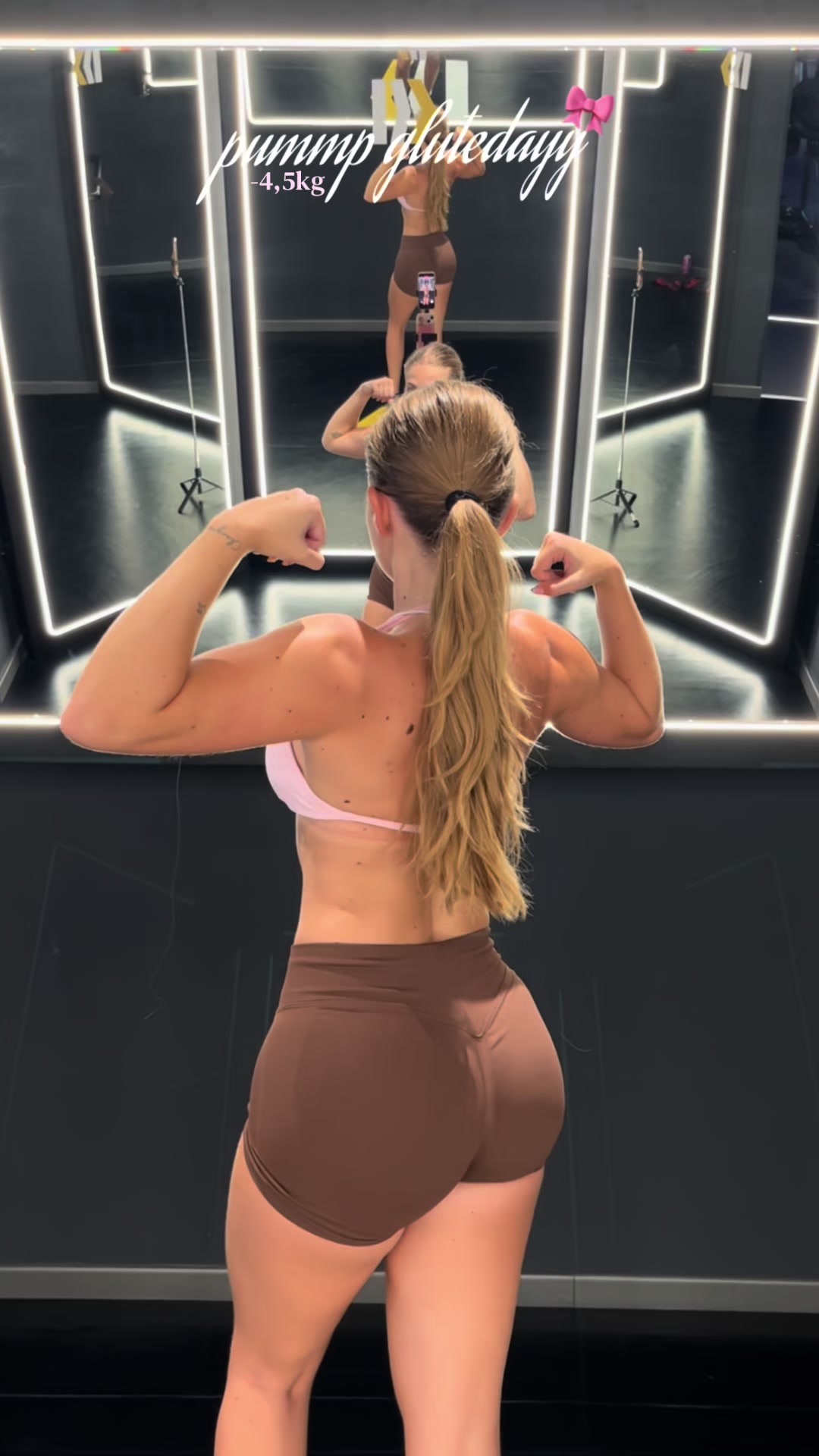 @𝑷 𝒂 𝒐 𝒍 𝒂 𝑮 𝒐 𝒎 𝒆 𝒛