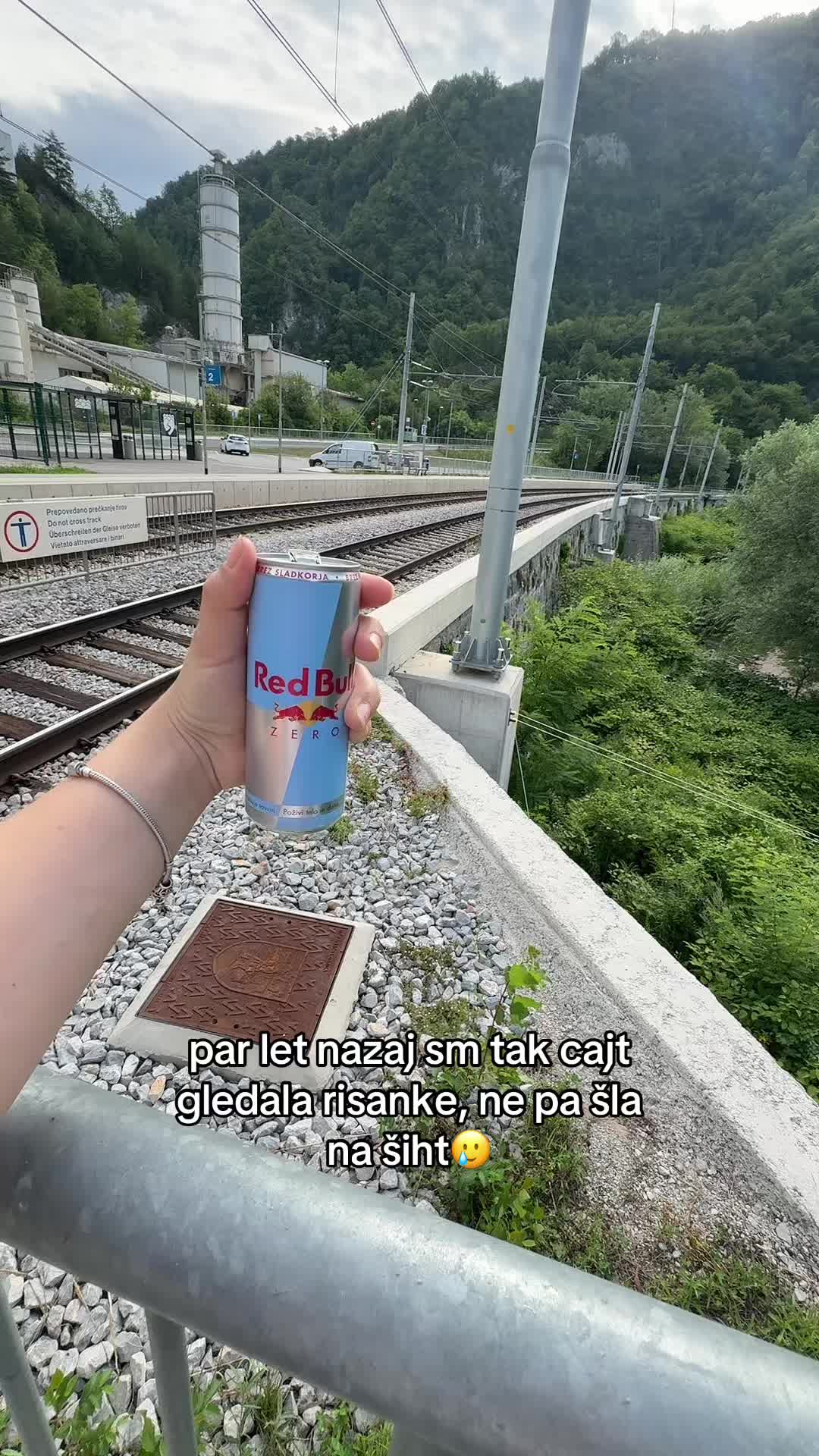 @Lara Juvančič
