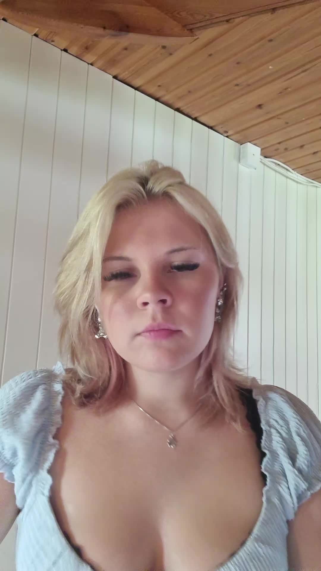 @Sug och svälg trevlig helg😘