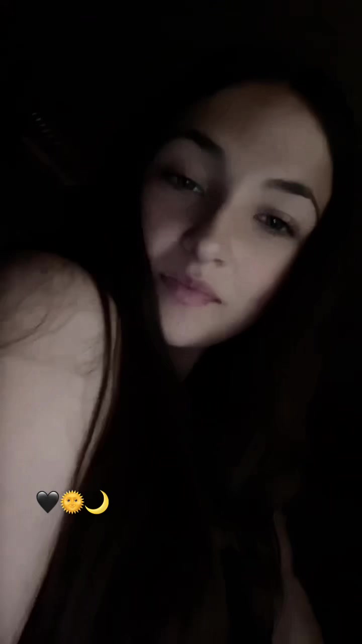 @𝓐𝓷𝓭𝓻𝓮𝓮𝓪 🩷