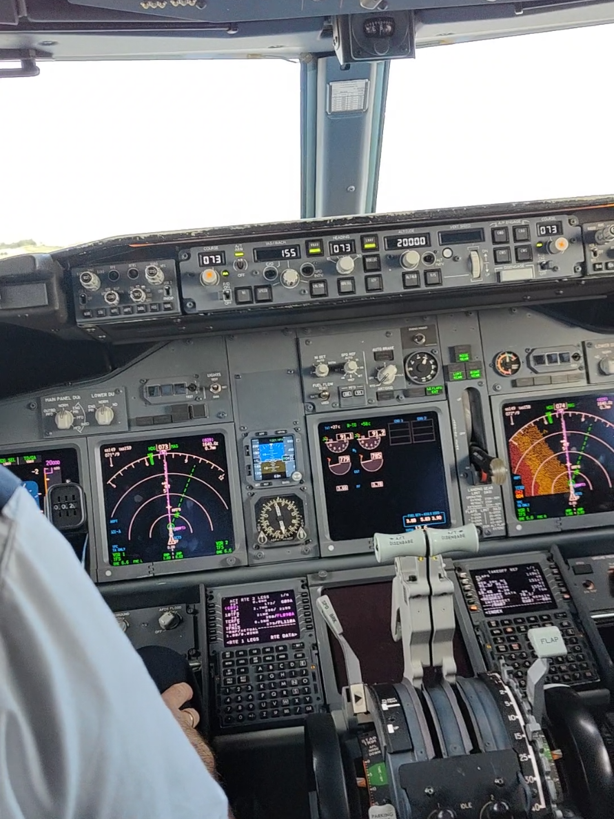 @VatSim โ๏ธ๐ณ๐ฑ