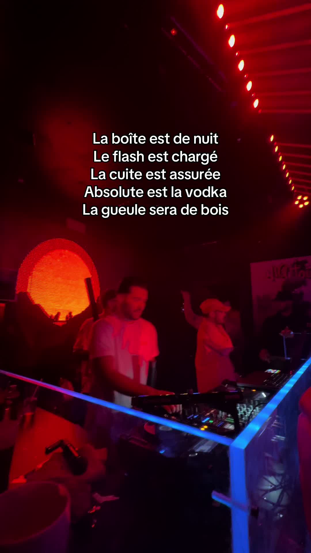 @Louisee