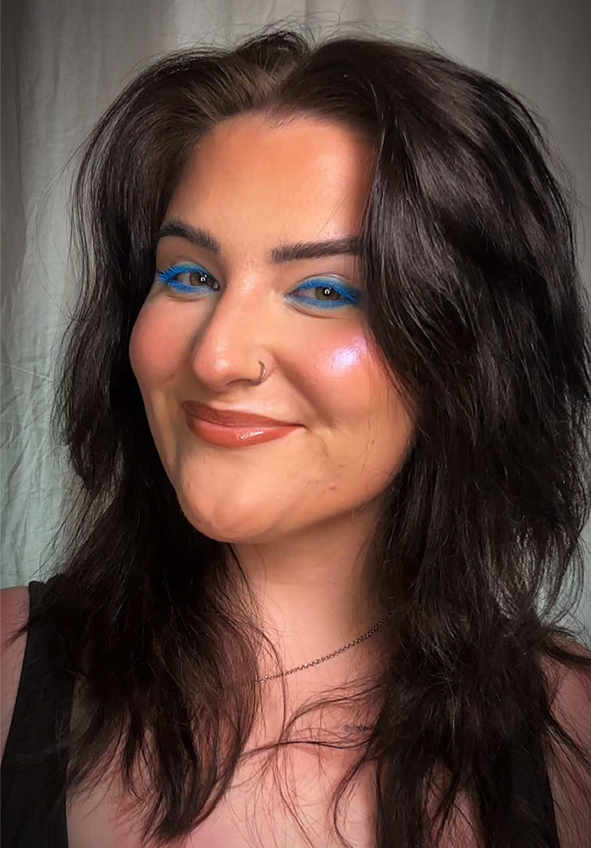 @Makeupby_ESC