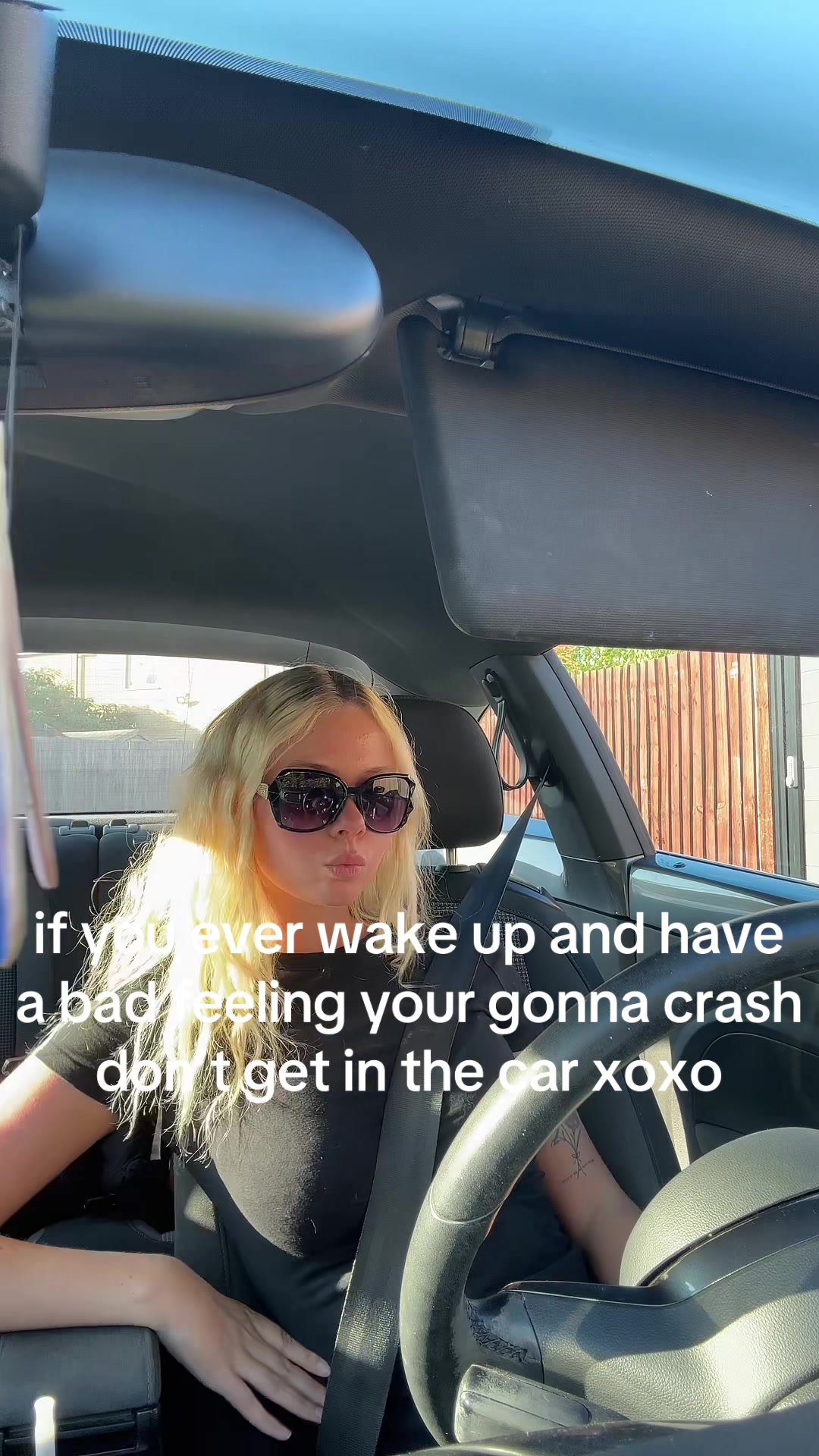 @✰