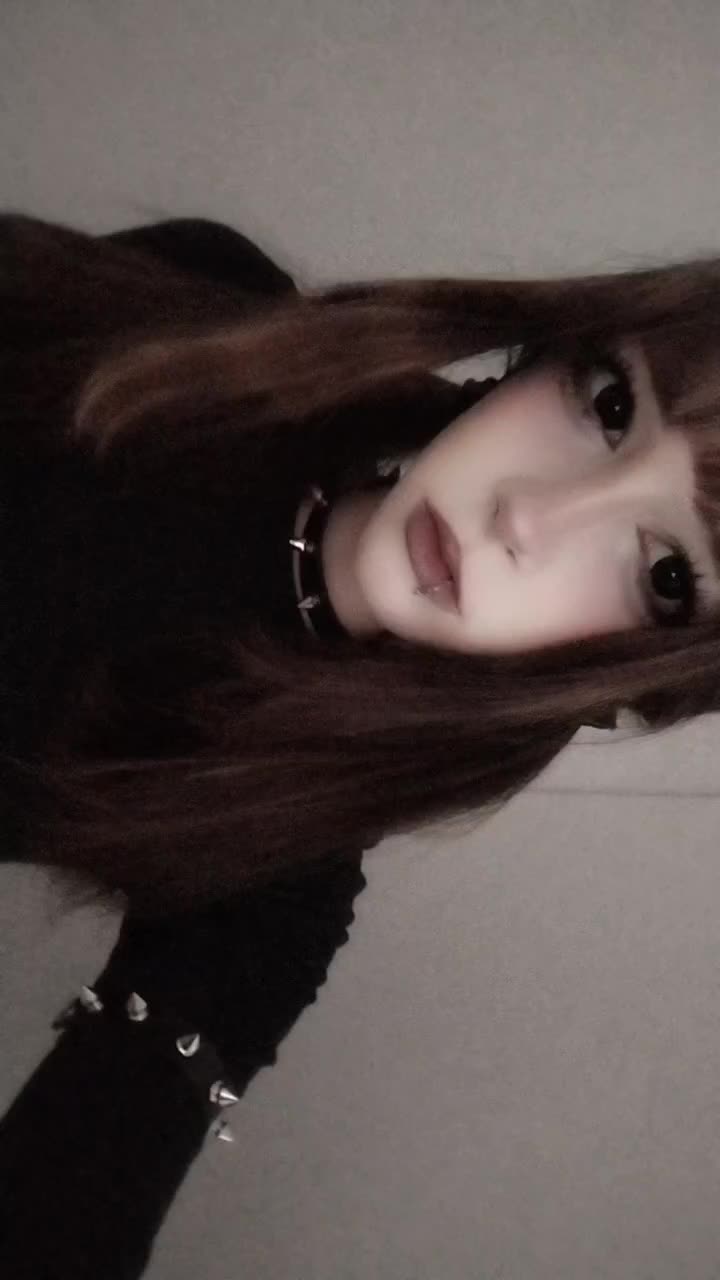 @:x