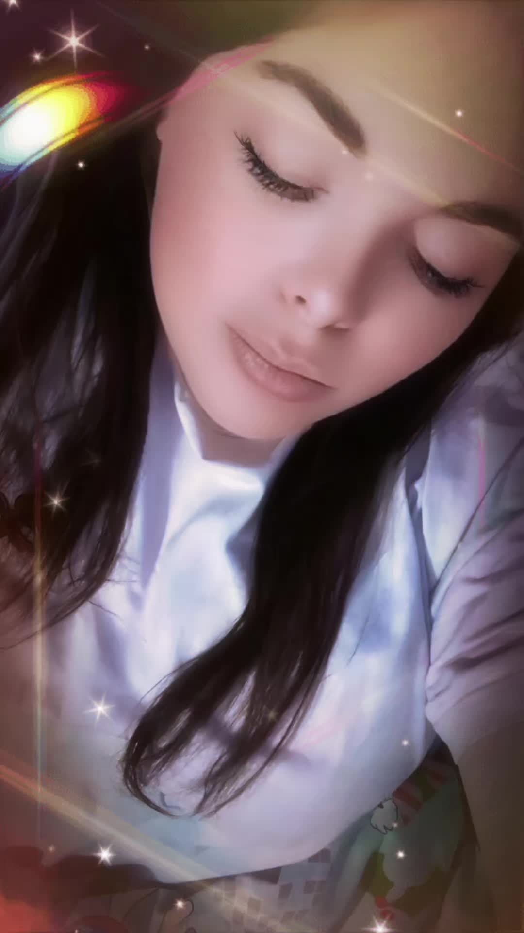 @🍒𝒮𝒽𝒶𝓃𝒶 ~𝓁o𝓊𝒾𝓈𝑒🍒