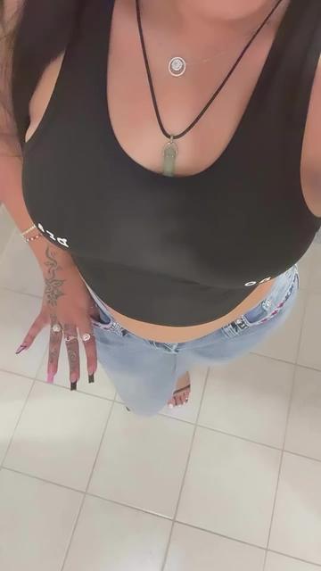@Molly Booty🍆🍑🙏❤️