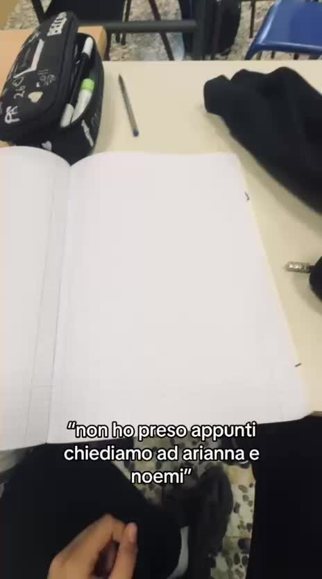 @Noemina🥀