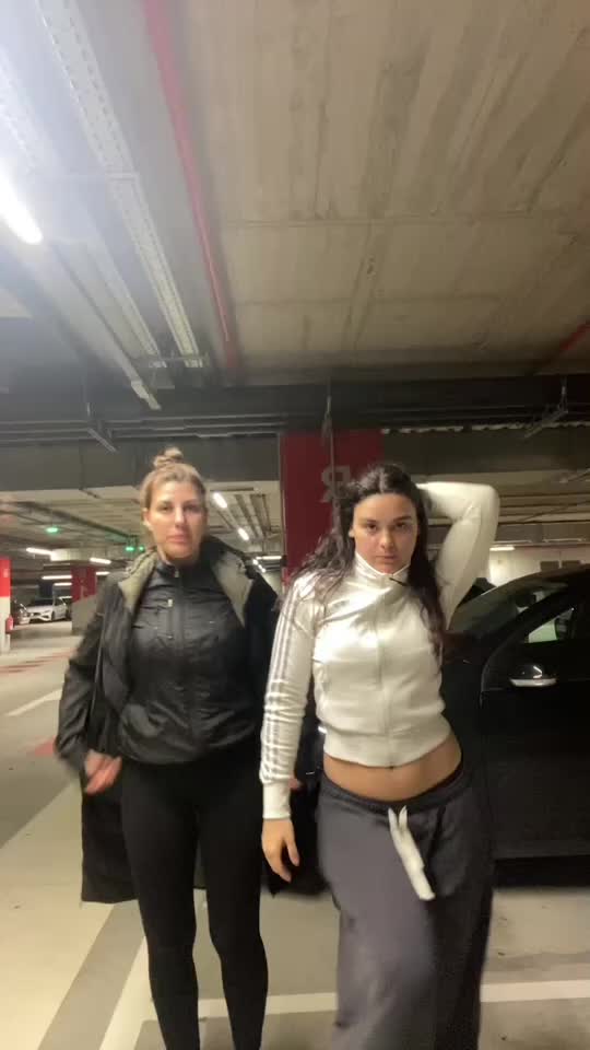 @caro_kovacs