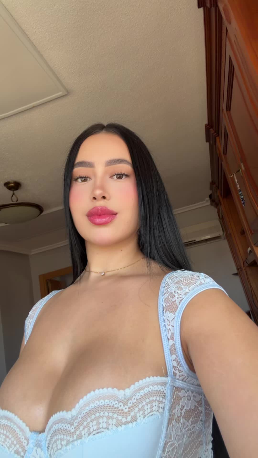 @valesuarezl_2 👑