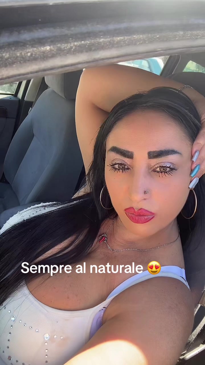 @Maria official❤️👑🎤e Sabrina