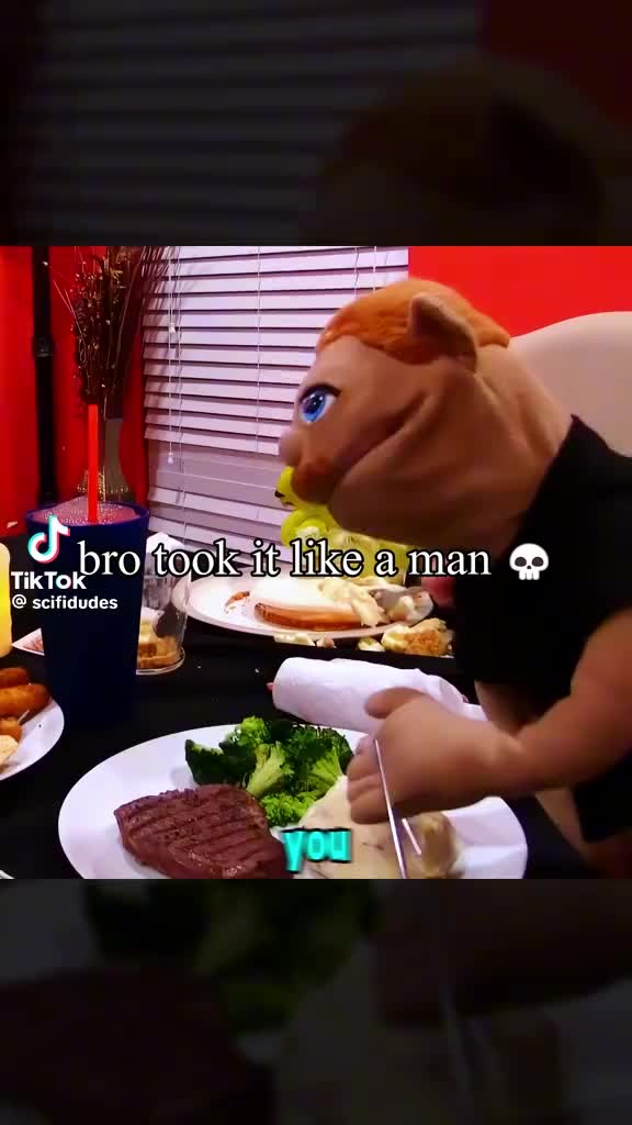 @⃟