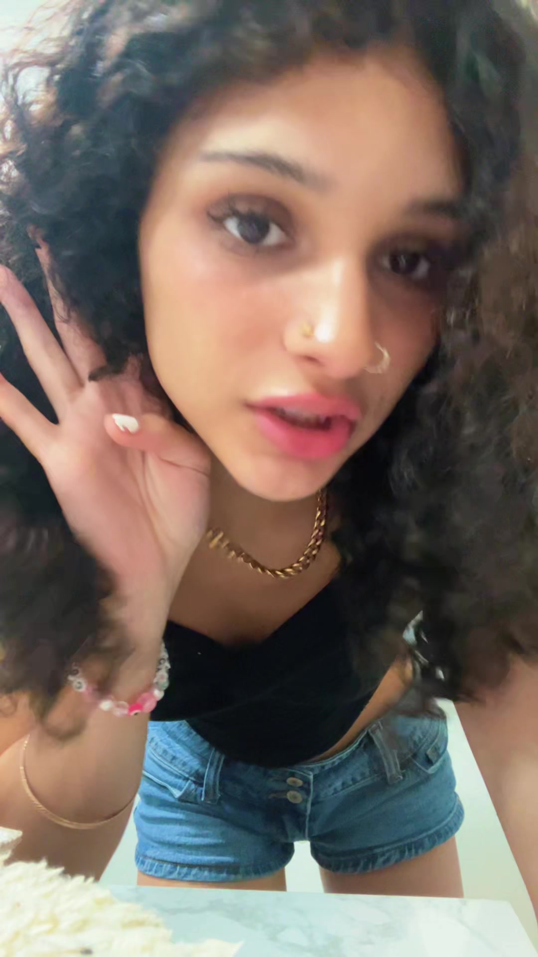 @😊