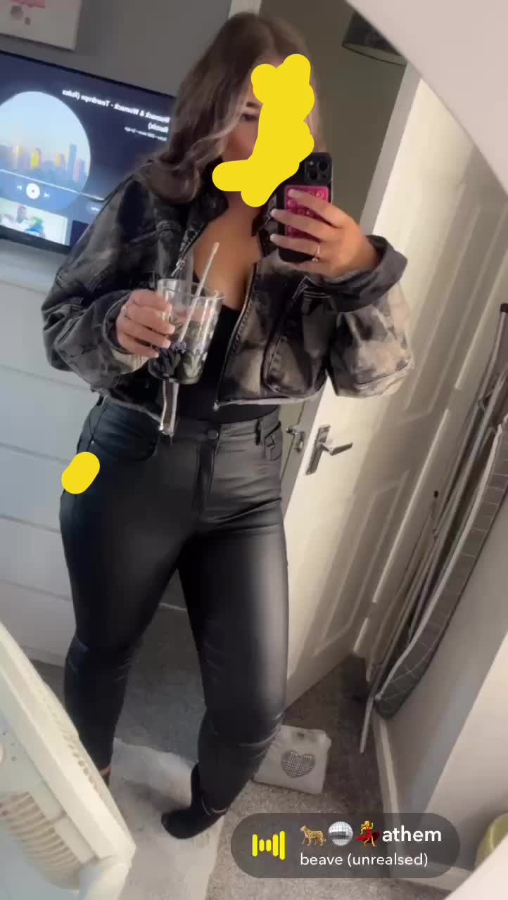 @hey_itstiax1