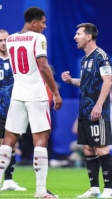 @Football Parody
