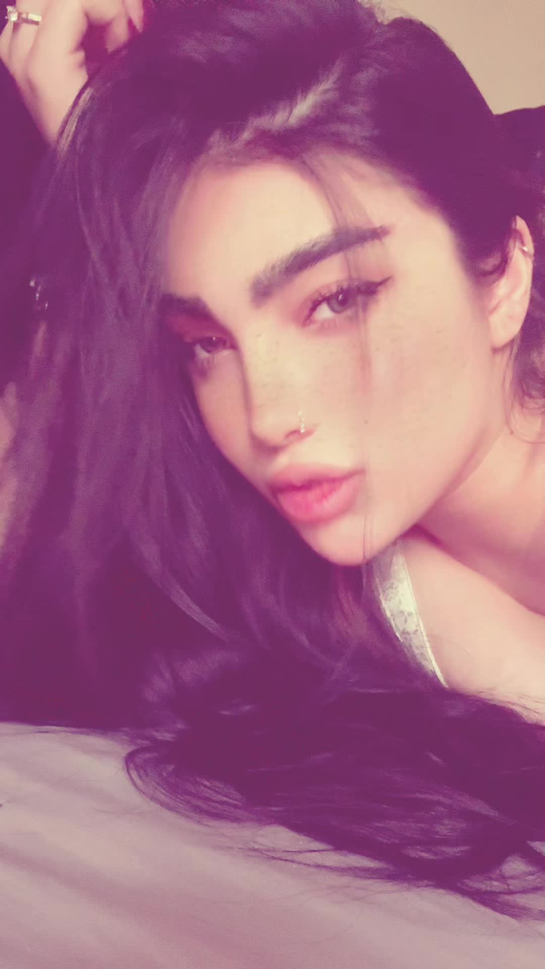 @ferial_nik