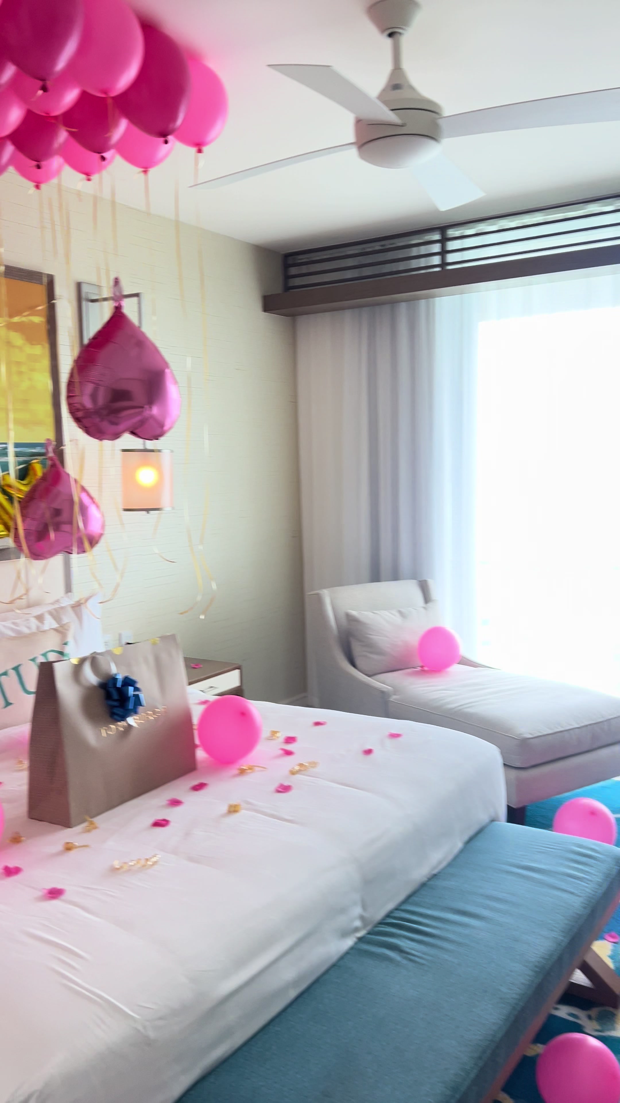 @D'Luxe Decorations