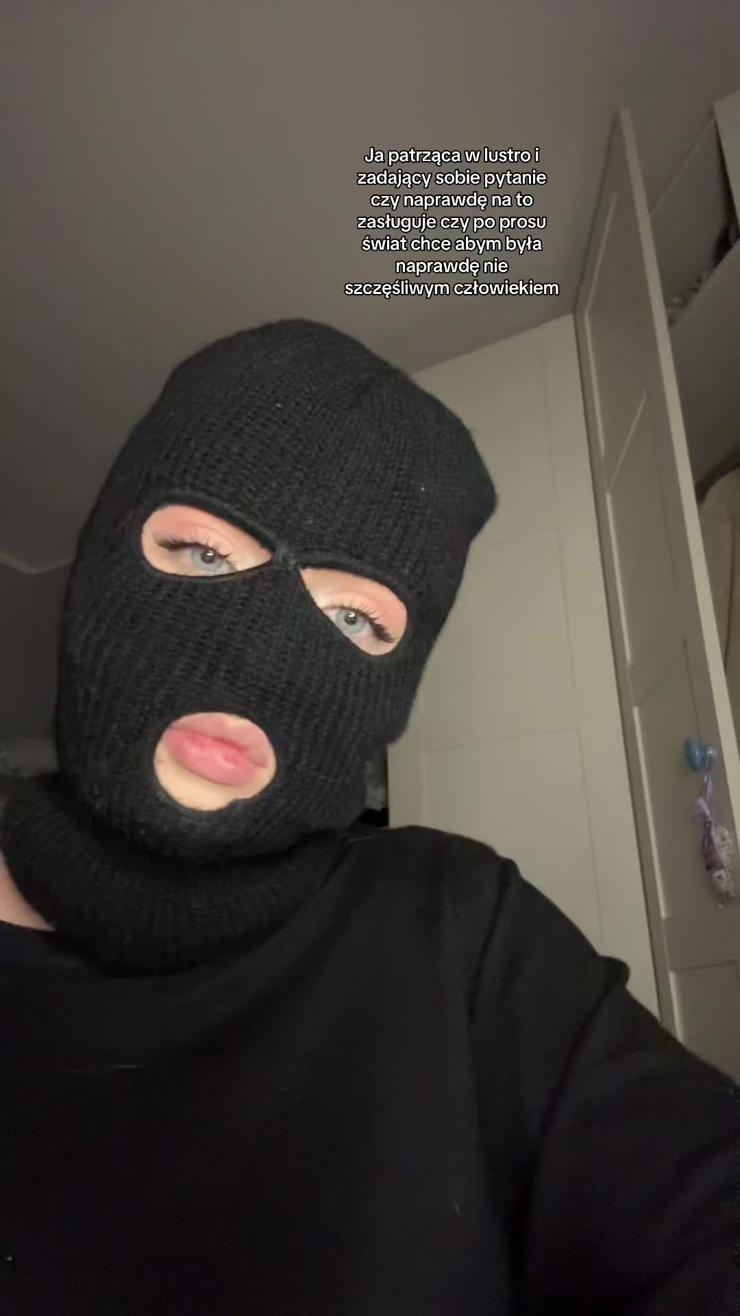 @🖤