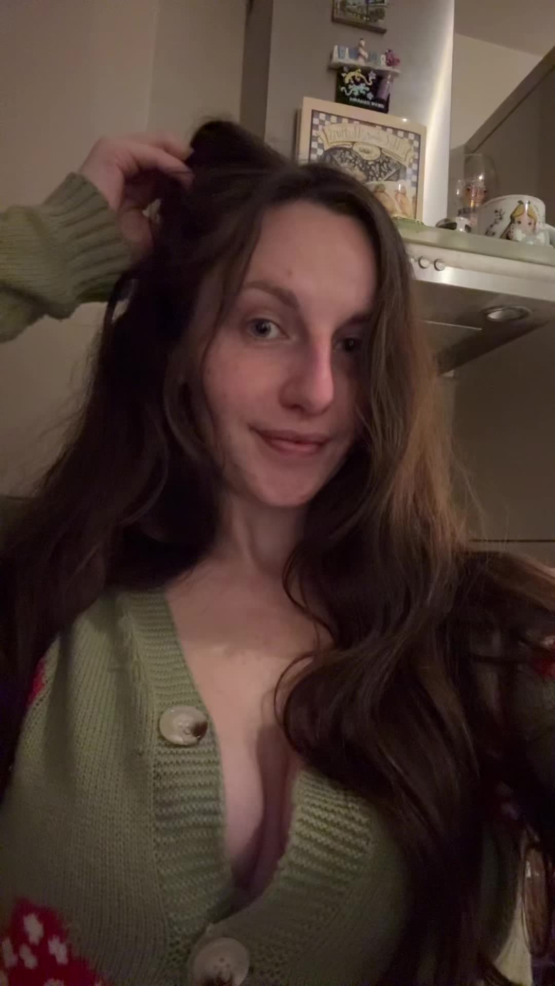 @AngelaFaux