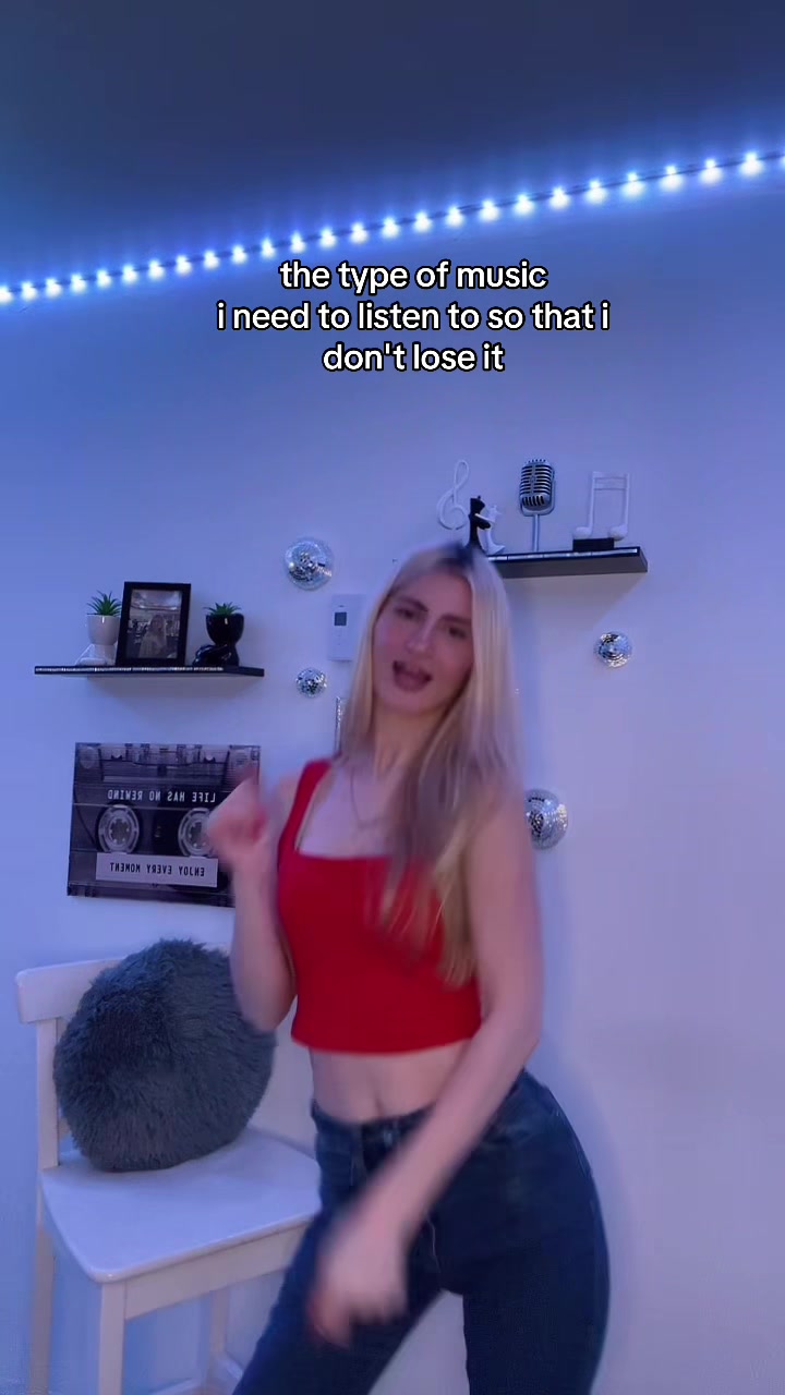 @𝓐𝓷𝓷𝓪