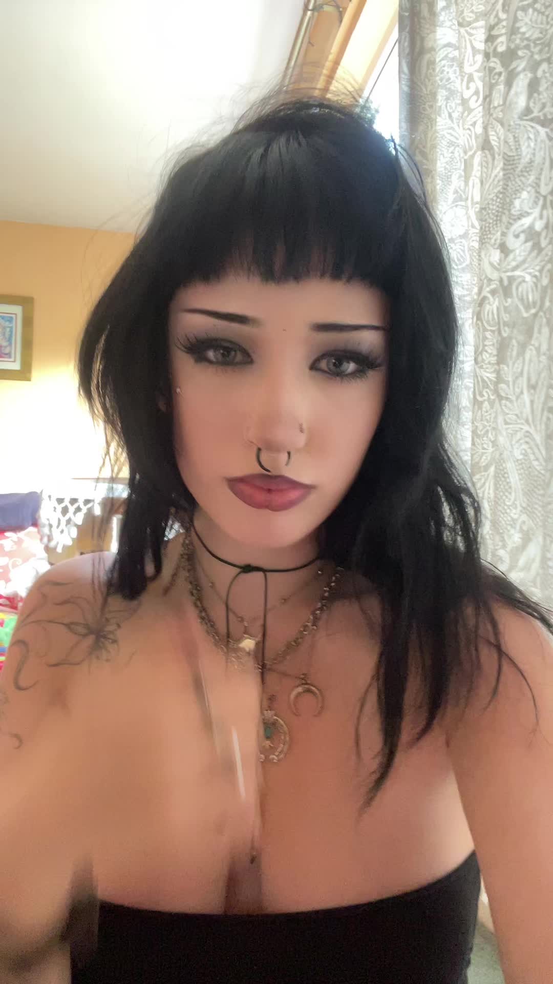 @ilovetealgreen