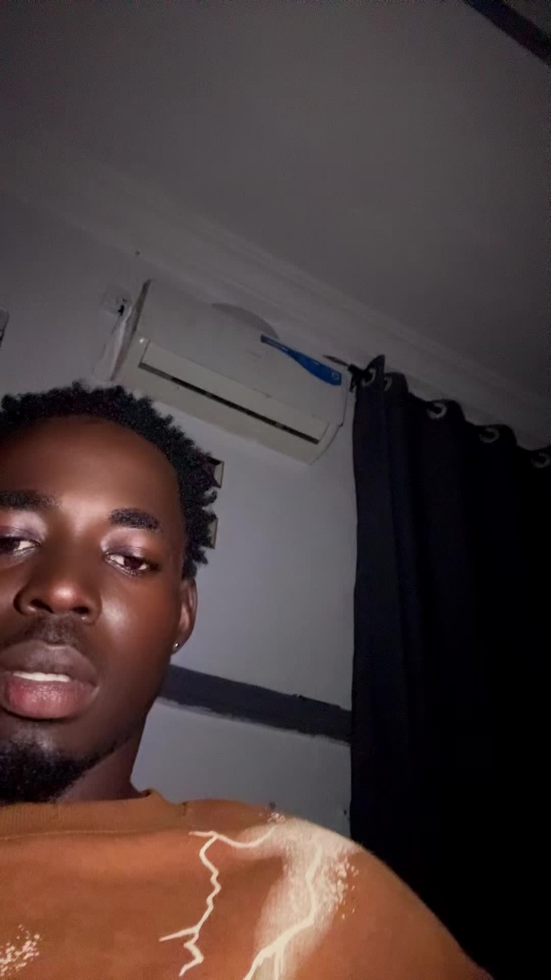 @DONBLAQ🥀