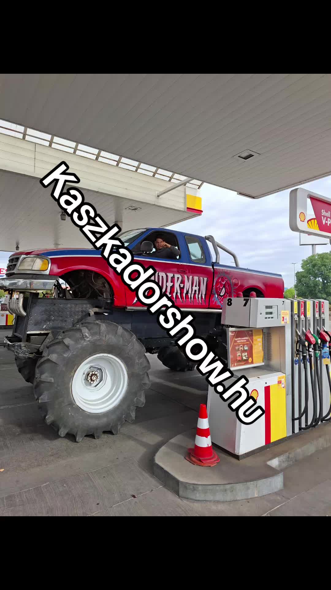 @Kaszkadorshow.hu