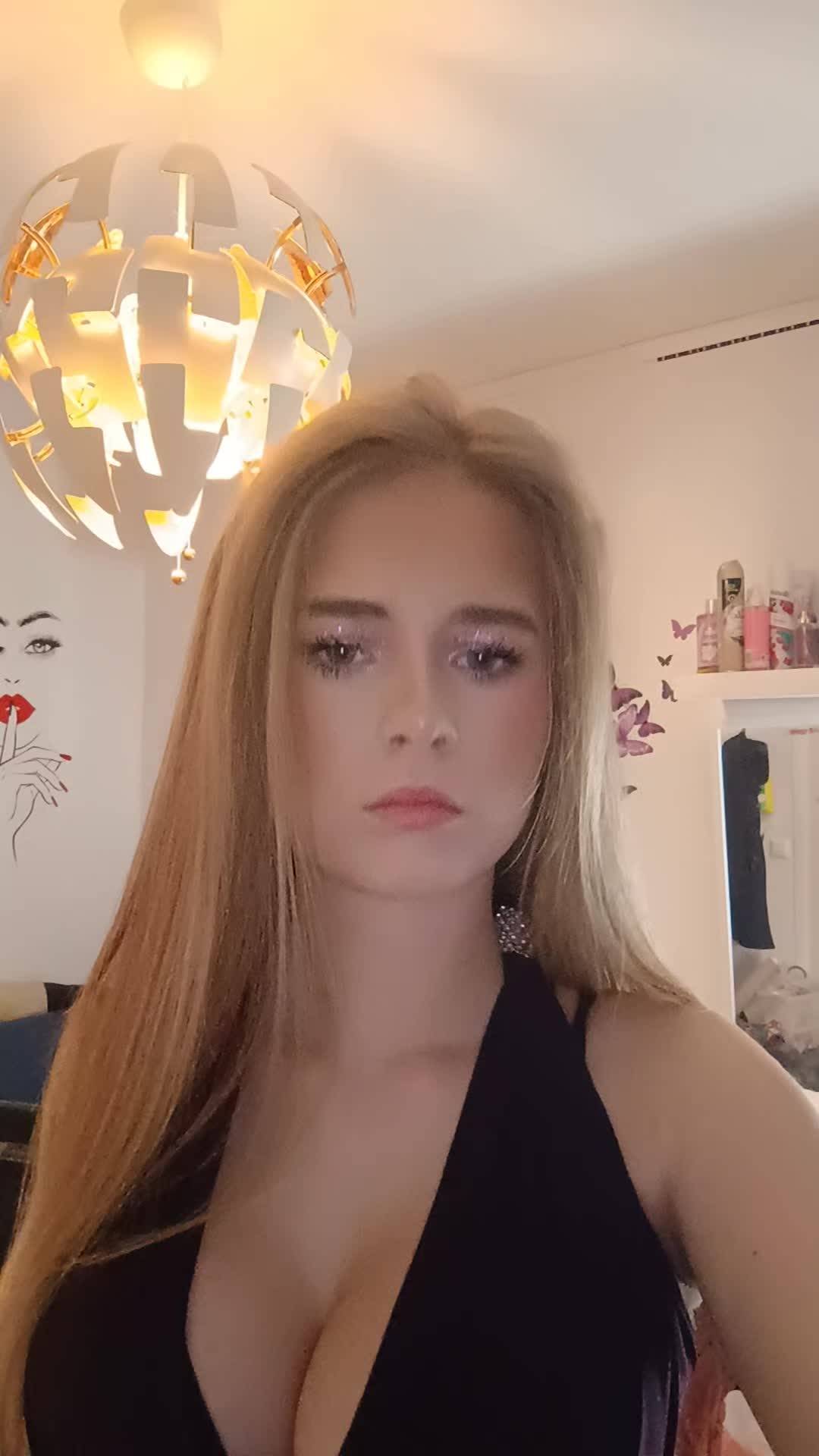 @Simons tjej ❤️