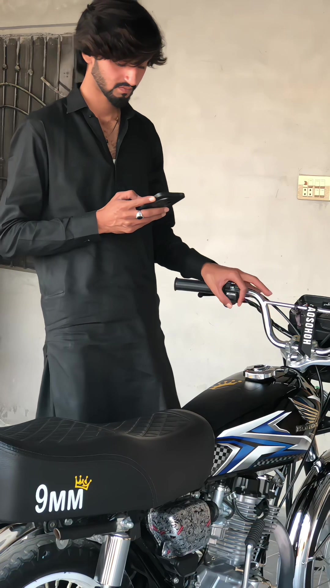 @مَلک زَادہ🥱