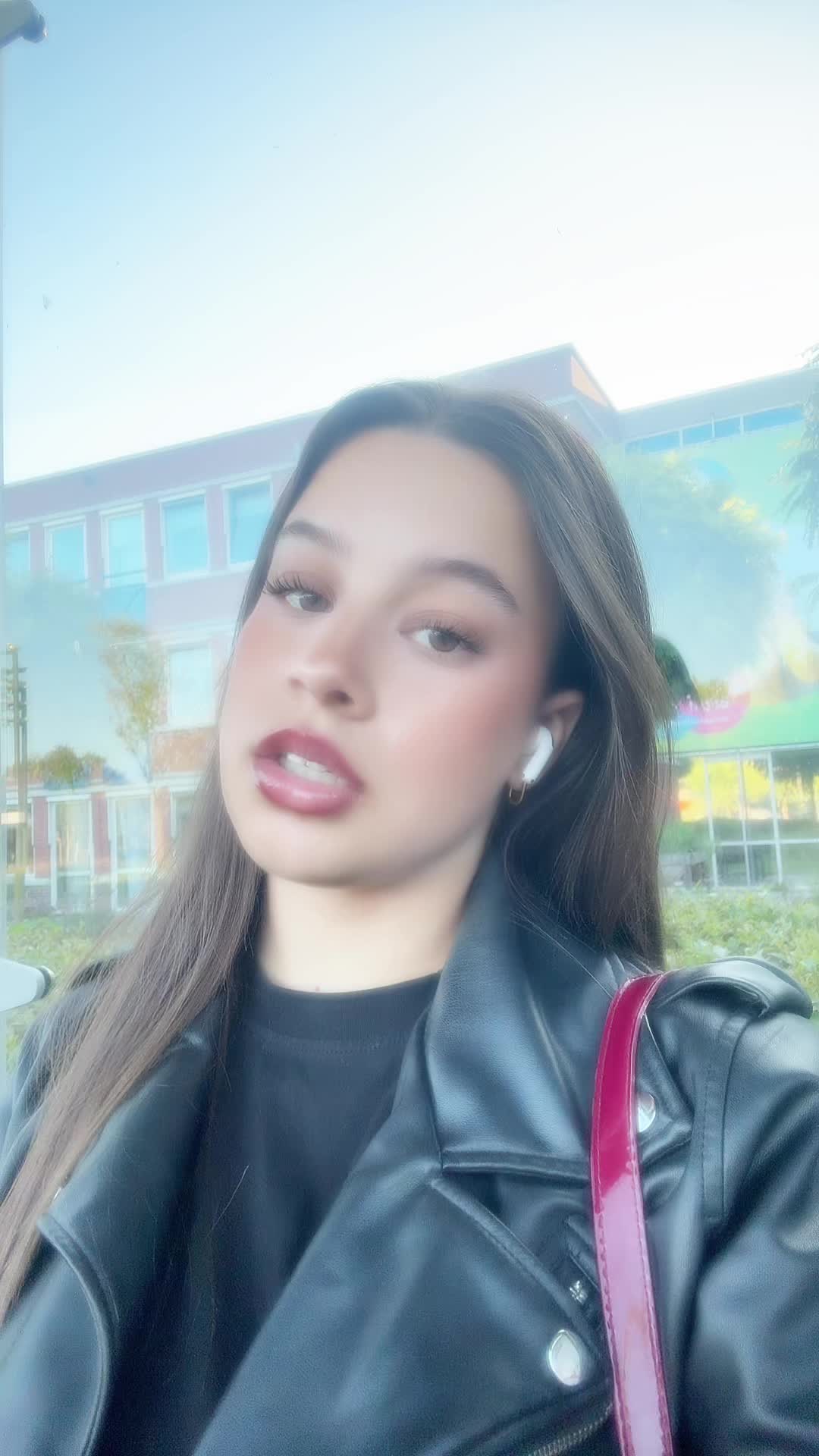 @tamira