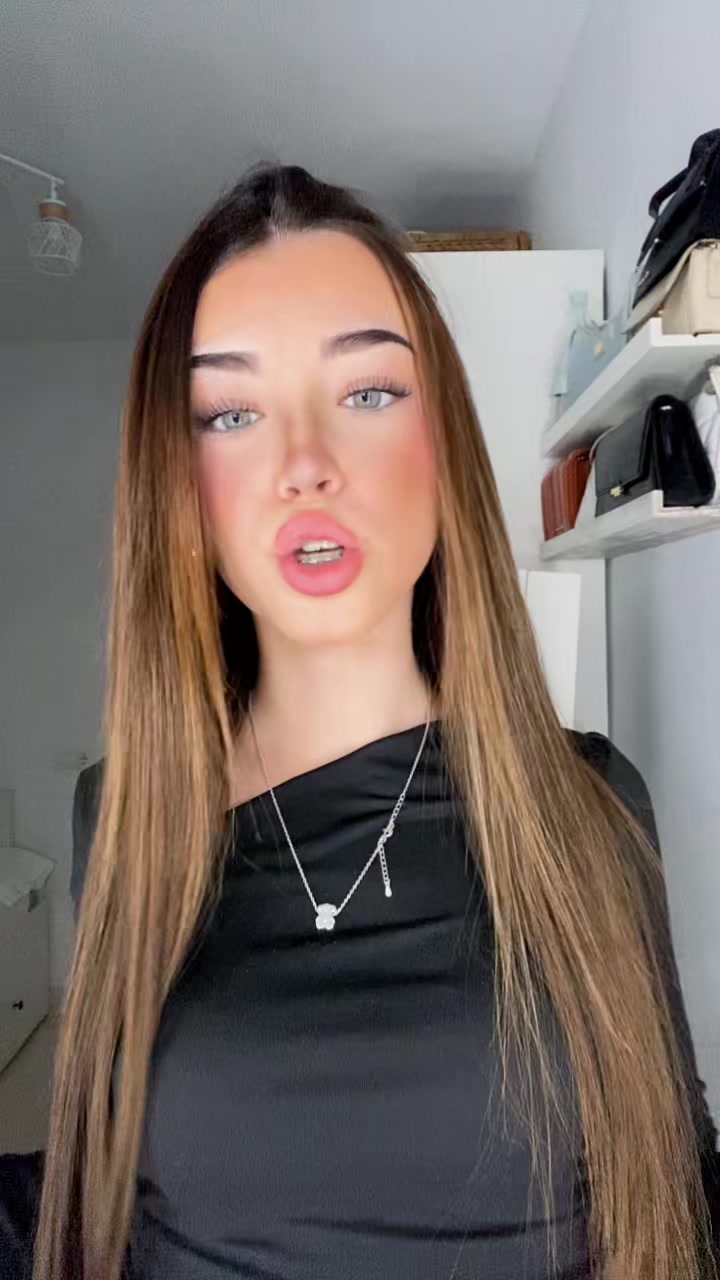 @𝐈𝐫𝐞𝐧𝐞 𝐌𝐨𝐫𝐞𝐧𝐨
