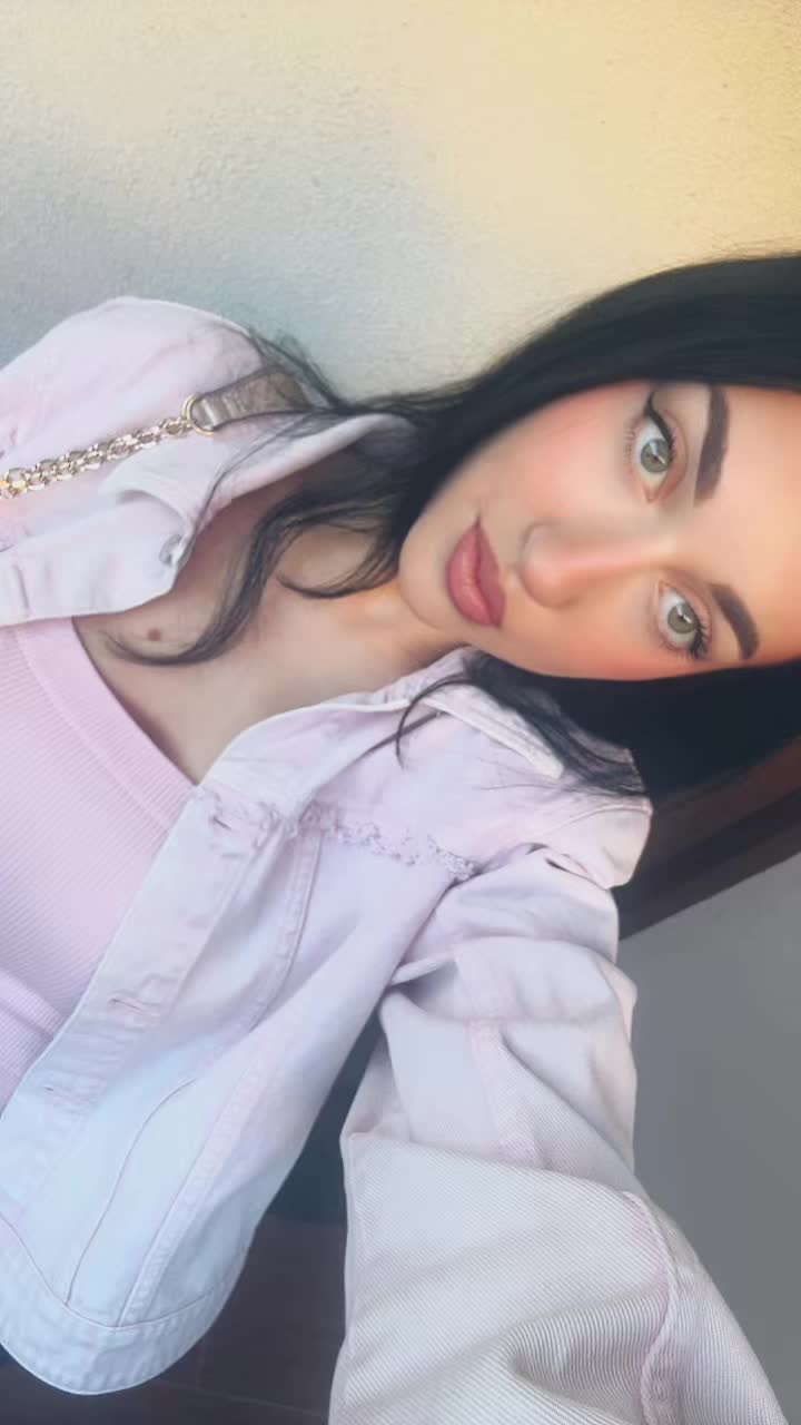 @HoneyyyMaria