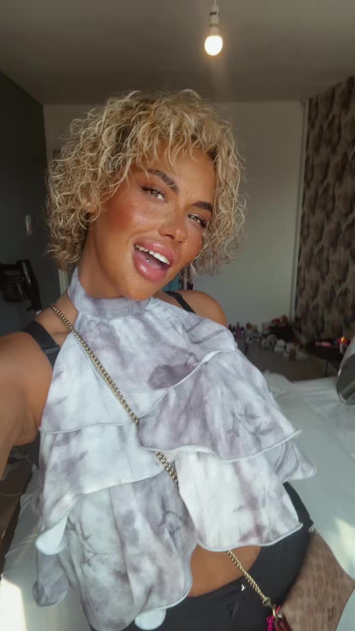 @Astra Louise Anderson