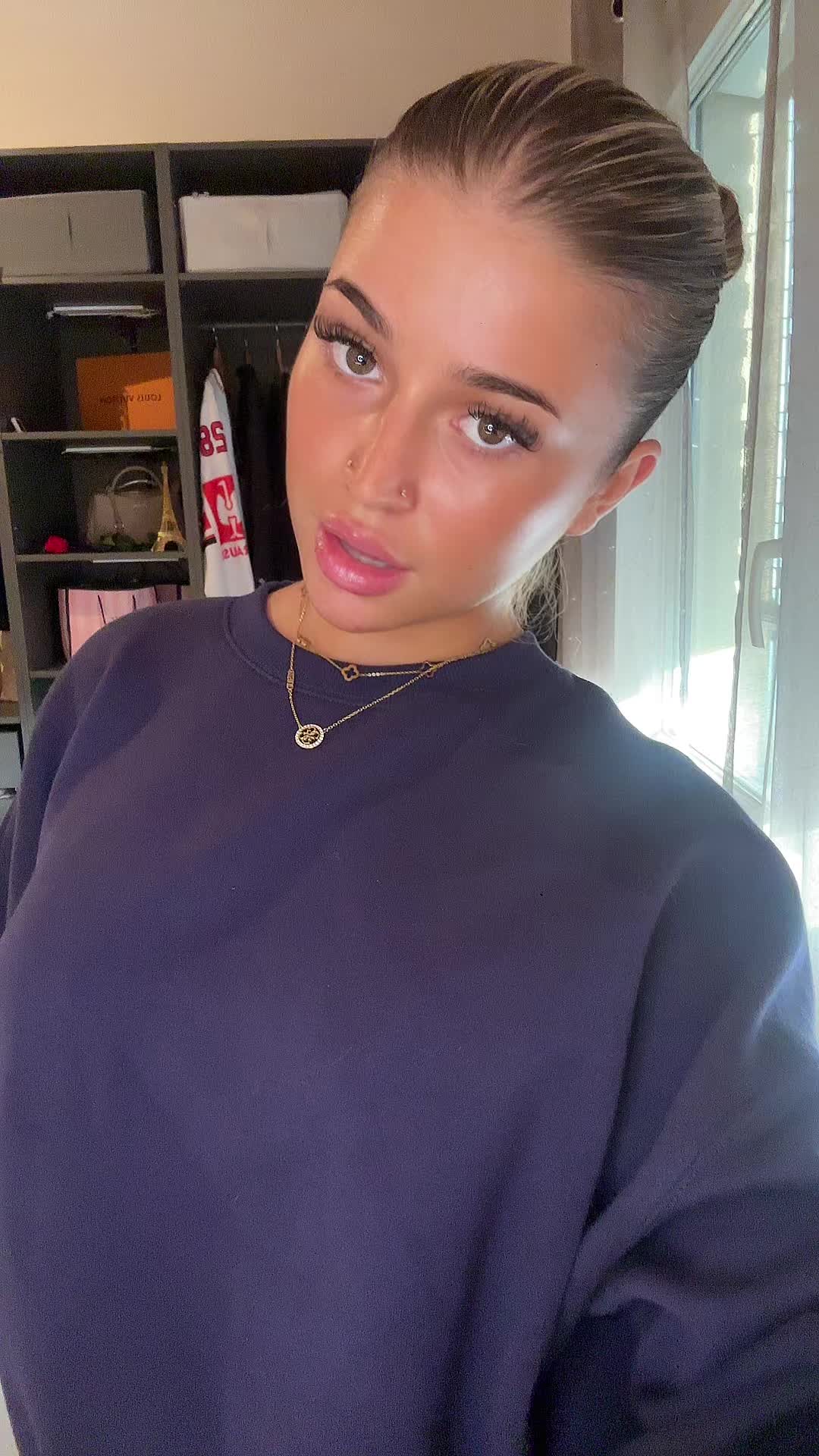 @LUVLAURI 🦋