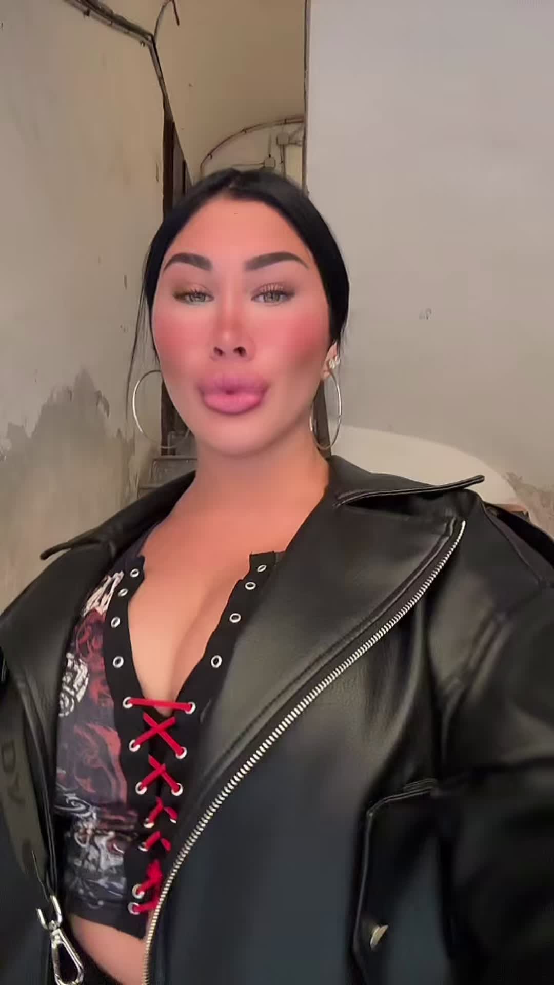 @C🍒