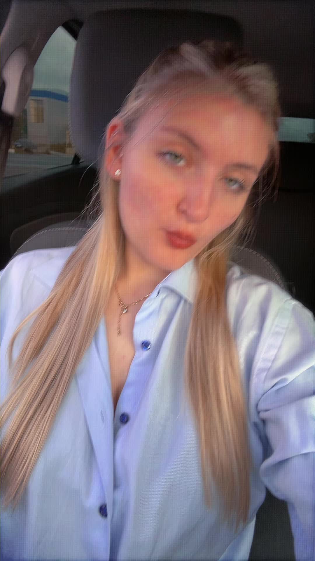 @Ralucaaa99