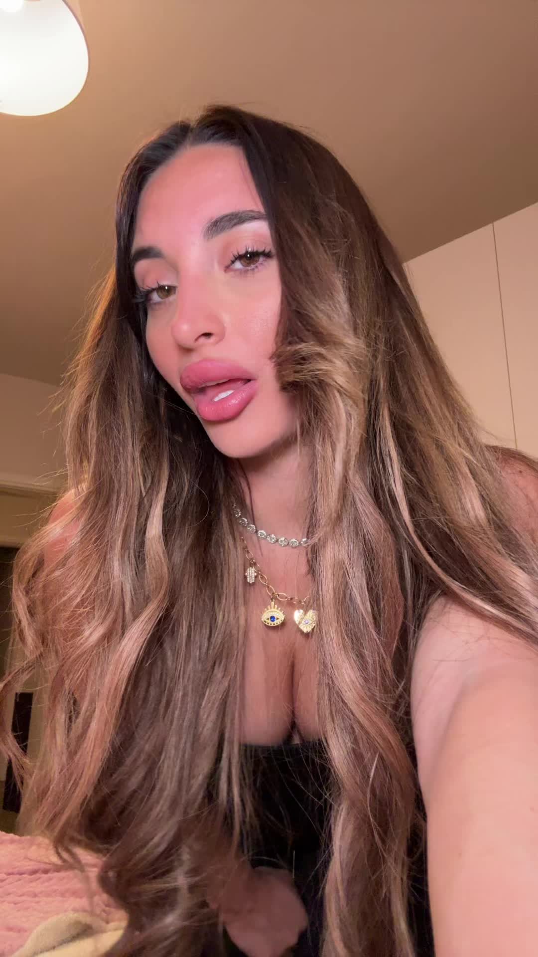 @SARA 💎