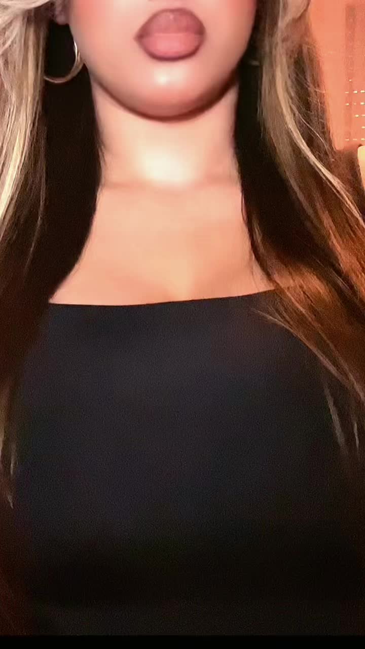 @👑