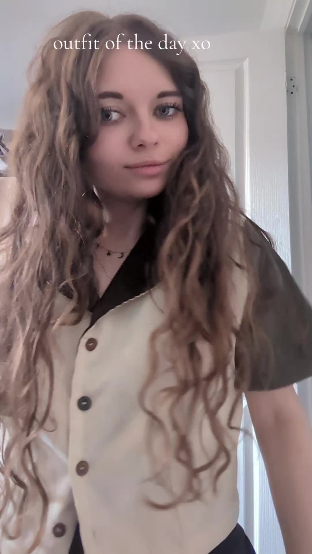 @everythingsRozy