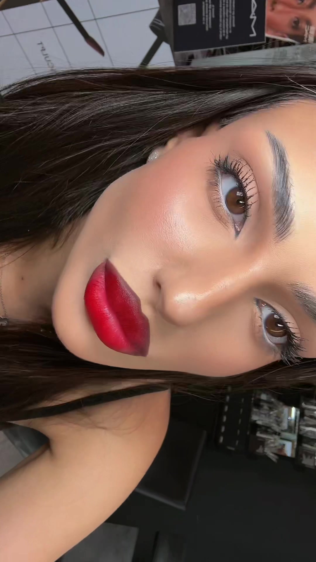 @Raya Petrova | Makeup Artist