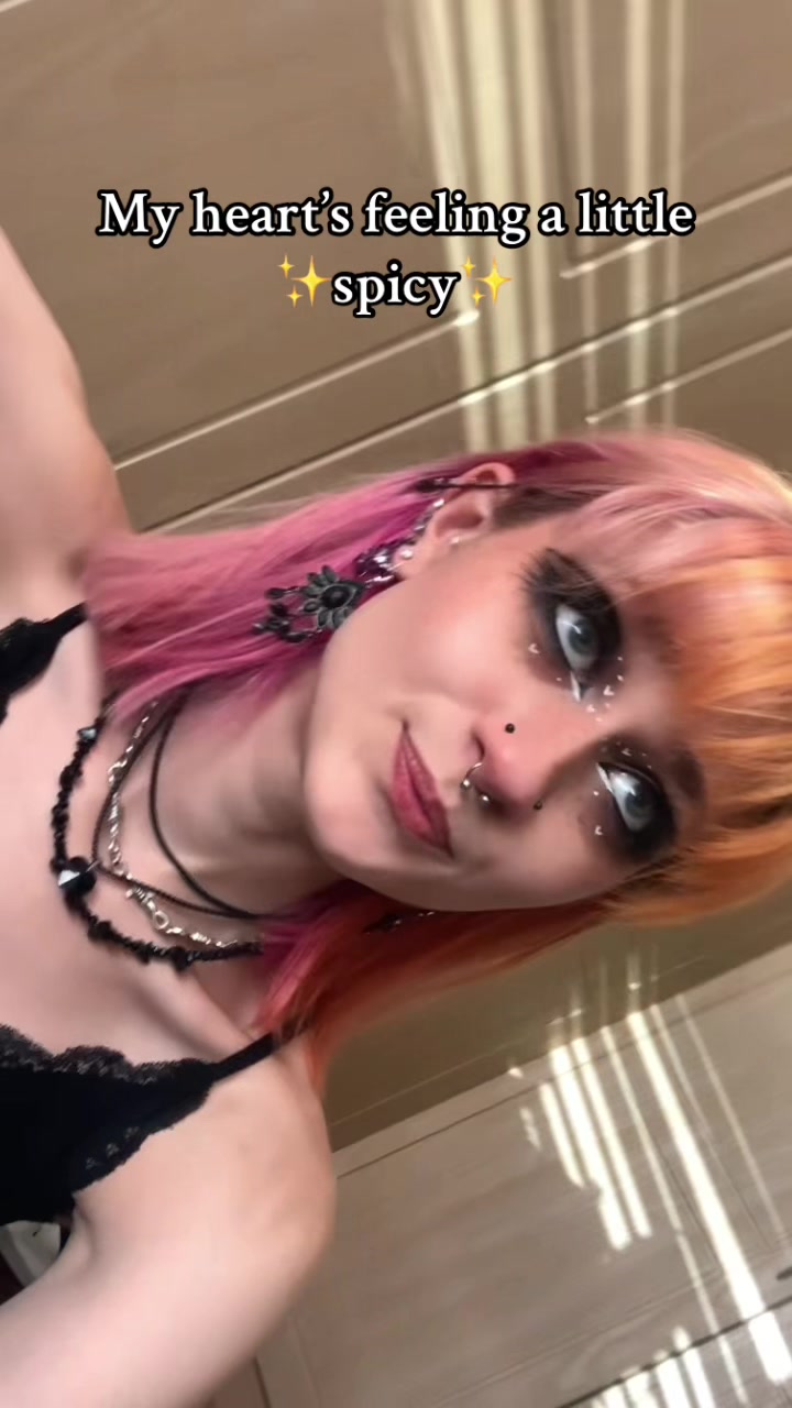 @‘That Pink Haired Girl’