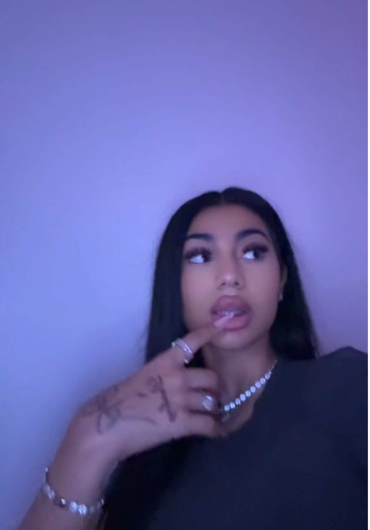 @Anais