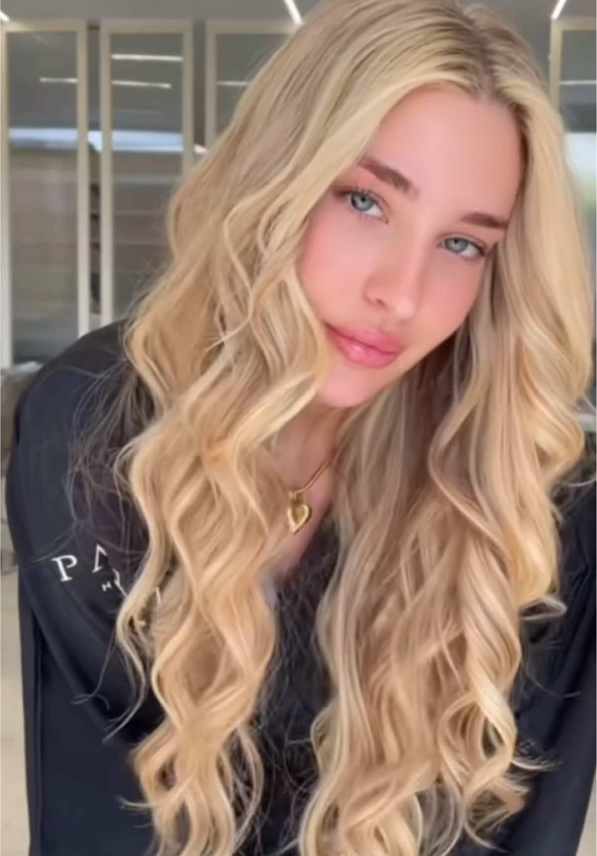 @JOHN PΛLLΛS