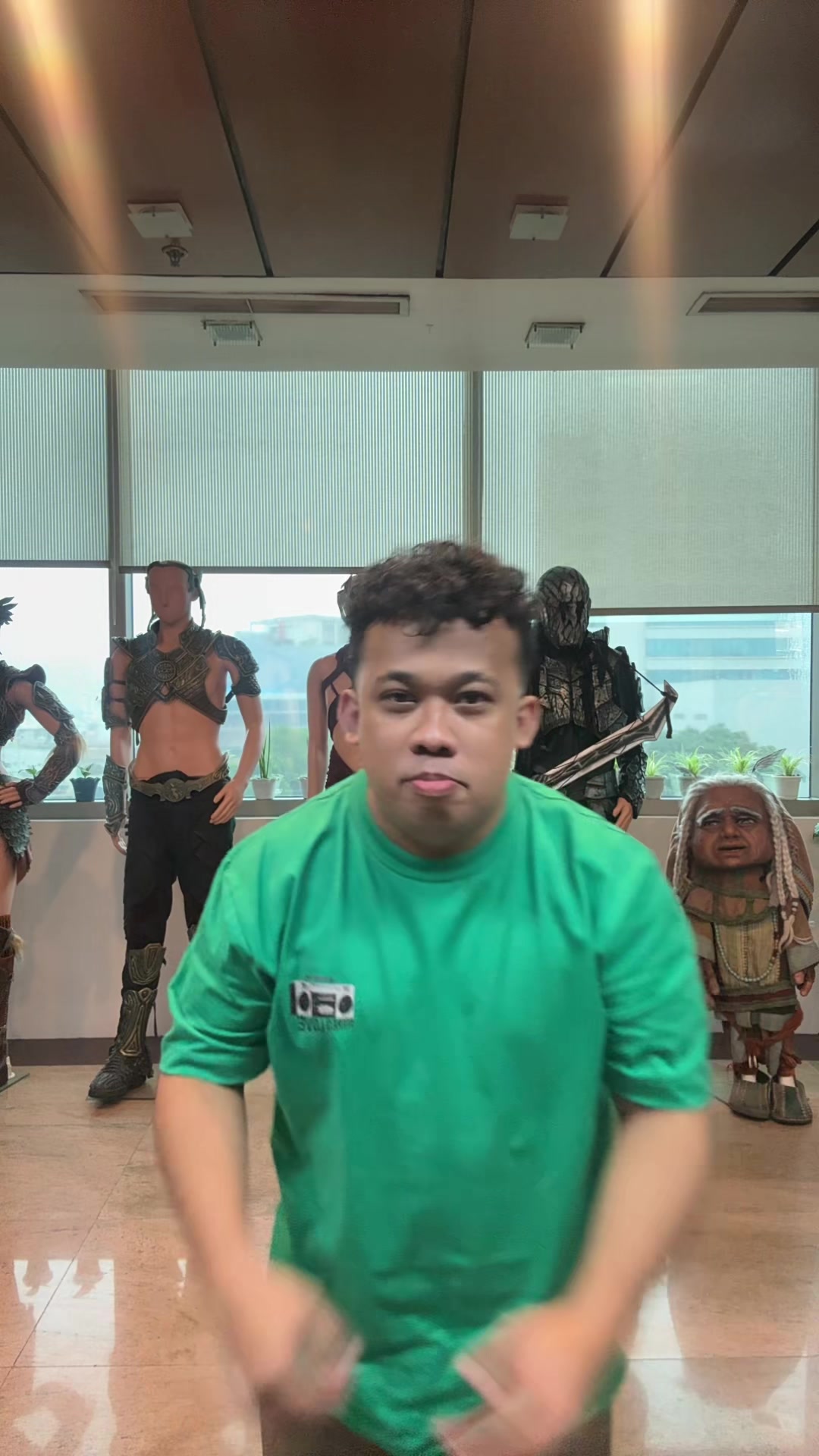 @Meong Lipbite