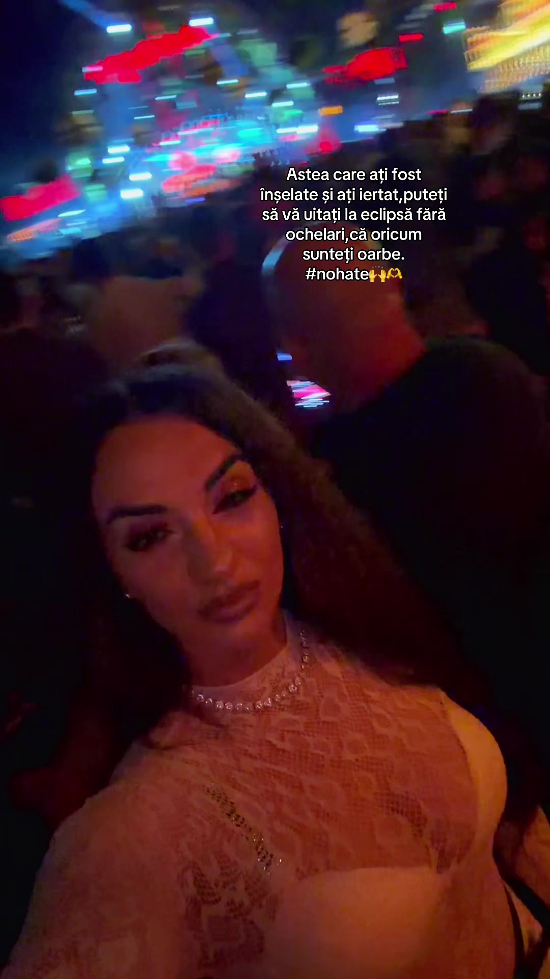 @Roxi Maria 👑
