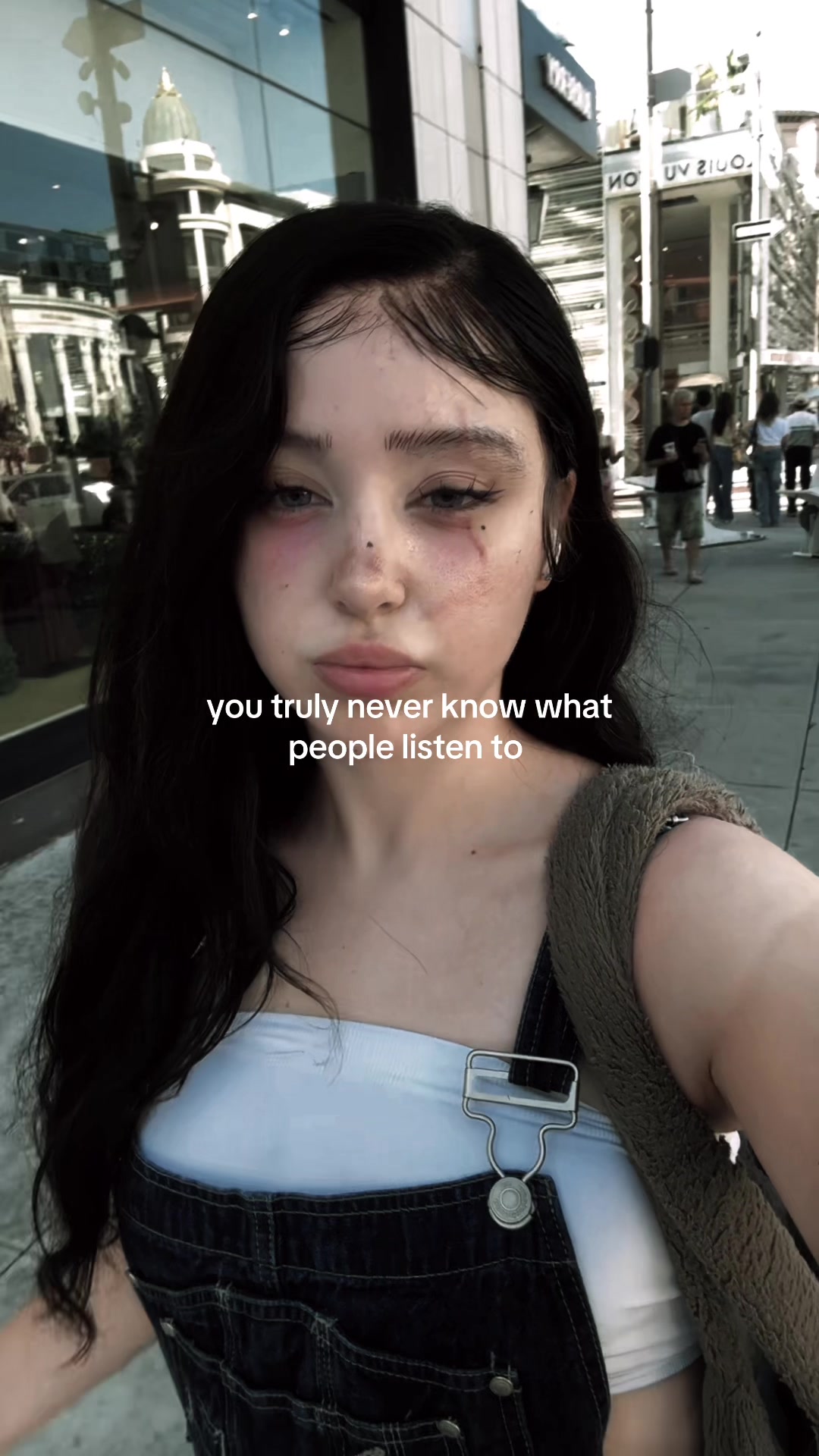@Anoi