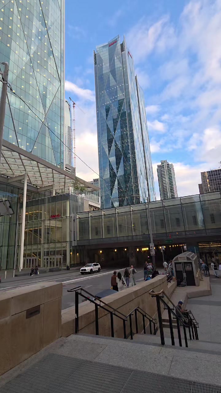 @VedatLL03-PEJA🇽🇰 🇨🇦Toronto
